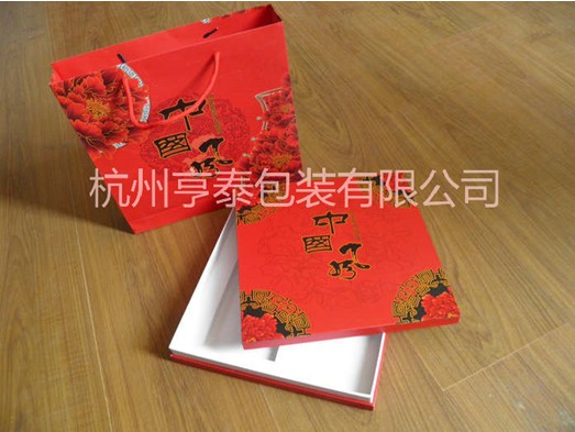 【絲巾盒】在手，女友哪舍得走